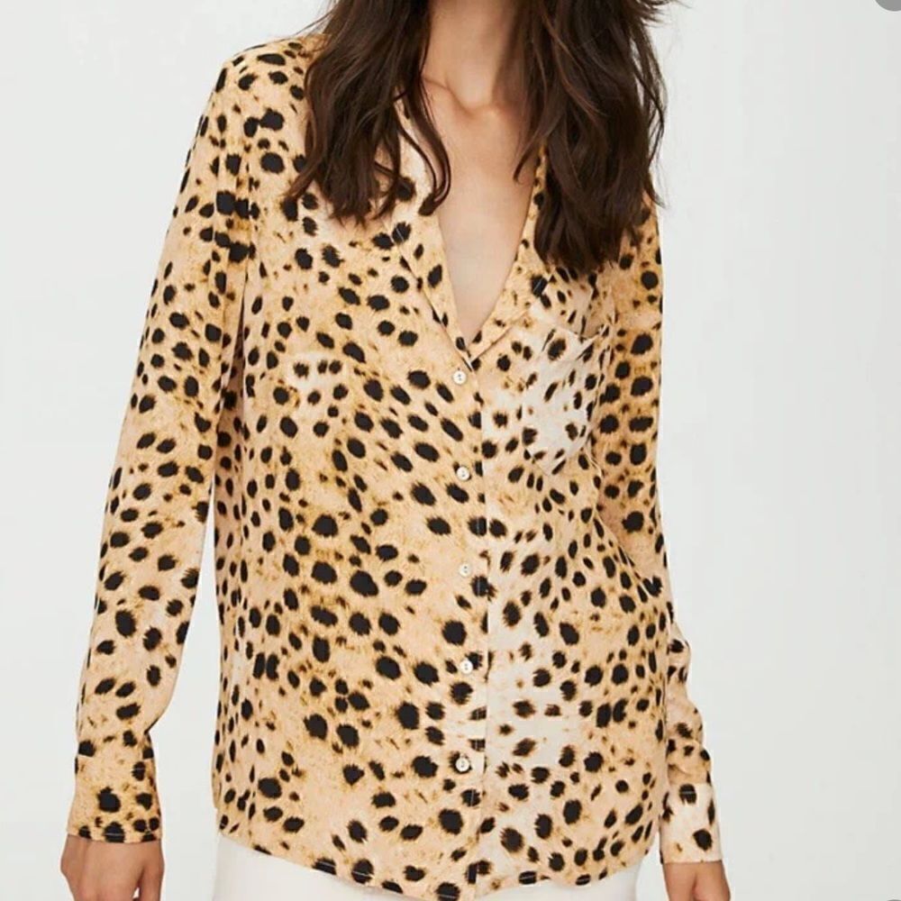 Aritzia Wilfred Free Briona Blouse leopard cheetah button up XS